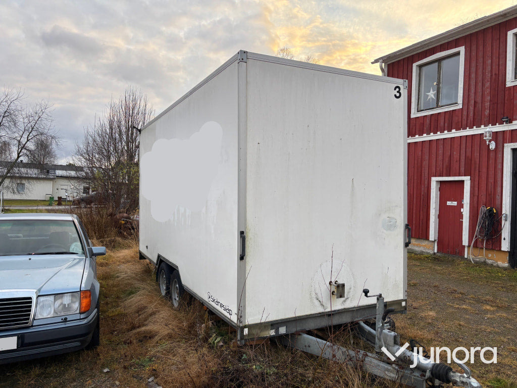 Skåpsläp - Hapert K - مقطورة بصندوق مغلق: صورة 3 Skåpsläp - Hapert K - مقطورة بصندوق مغلق: صورة 3