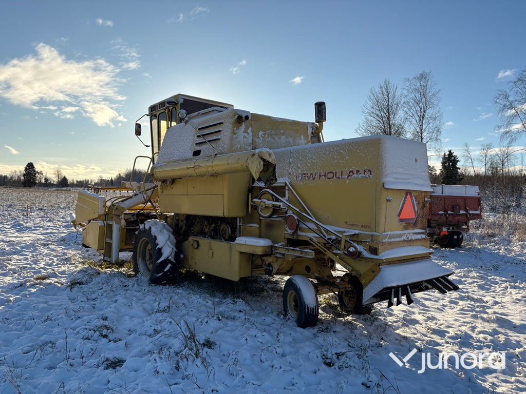 Skördetröska - New Holland Clayson 1520 - حصادة: صورة 4 Skördetröska - New Holland Clayson 1520 - حصادة: صورة 4