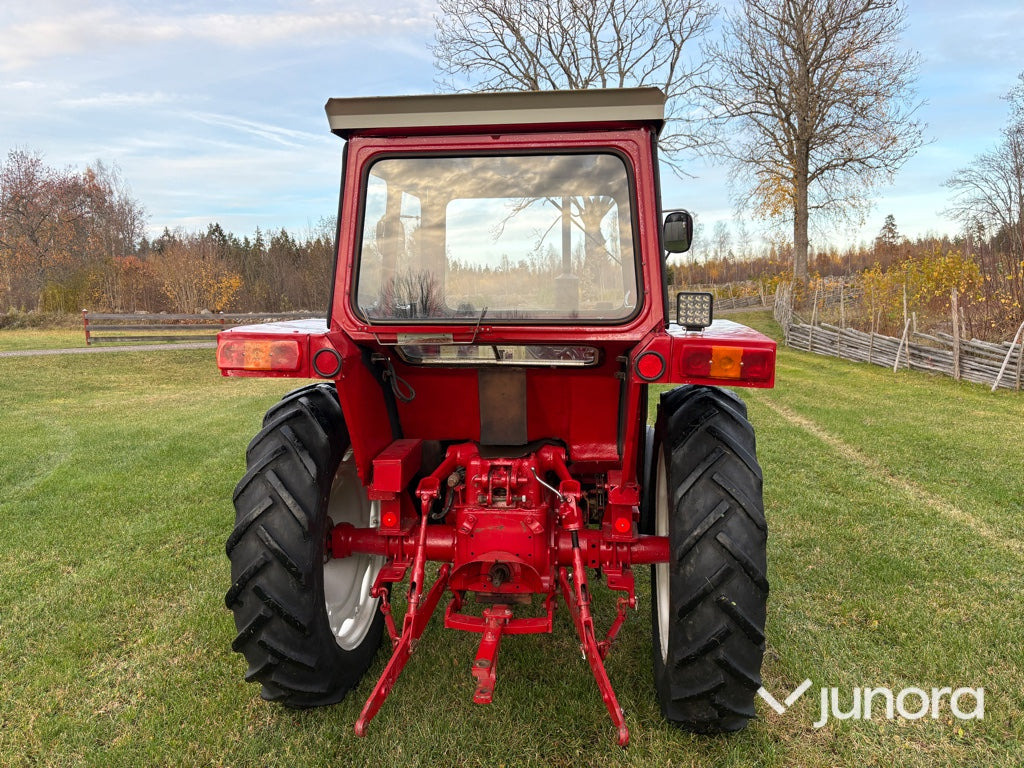 Traktor - International 444 - جرار: صورة 4 Traktor - International 444 - جرار: صورة 4