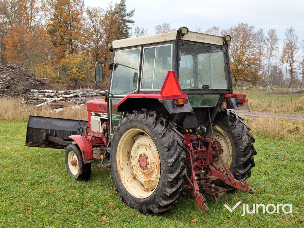 Traktor - International, 484 STD - جرار: صورة 2 Traktor - International, 484 STD - جرار: صورة 2