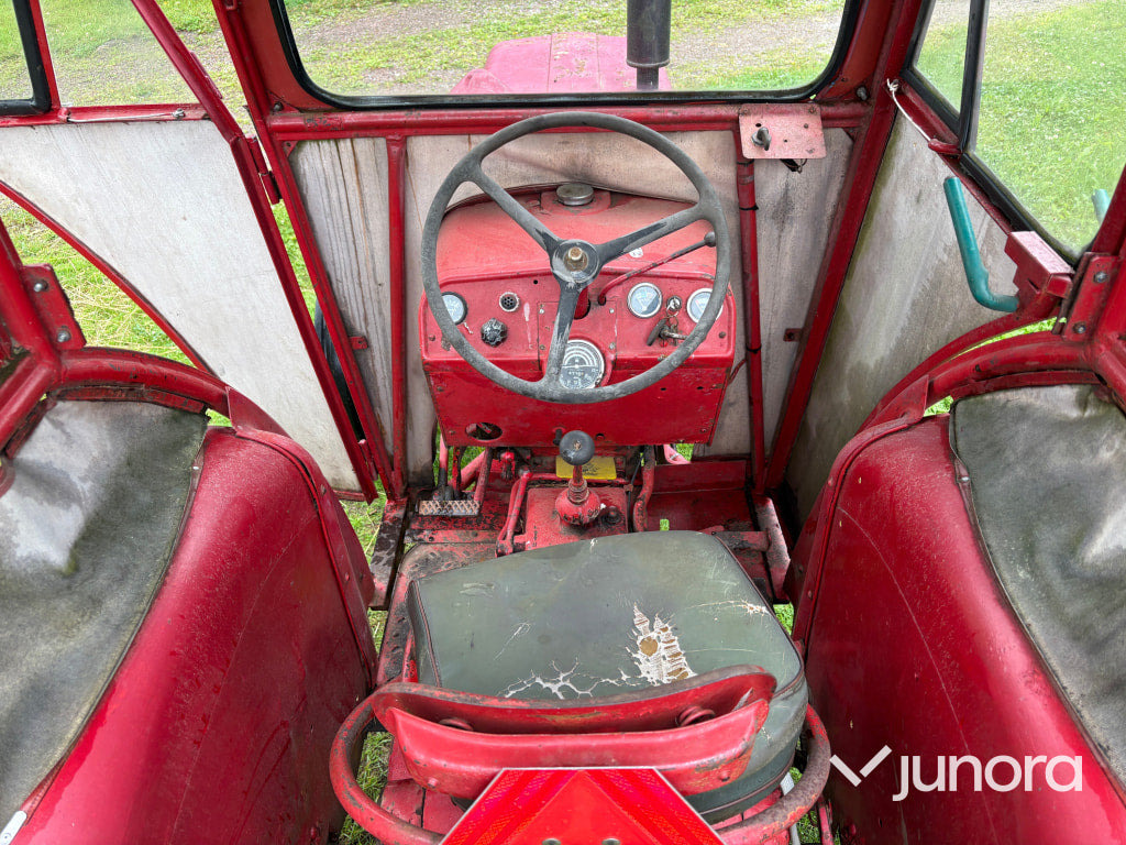 Traktor - International Harvester, B-275 - جرار: صورة 4 Traktor - International Harvester, B-275 - جرار: صورة 4
