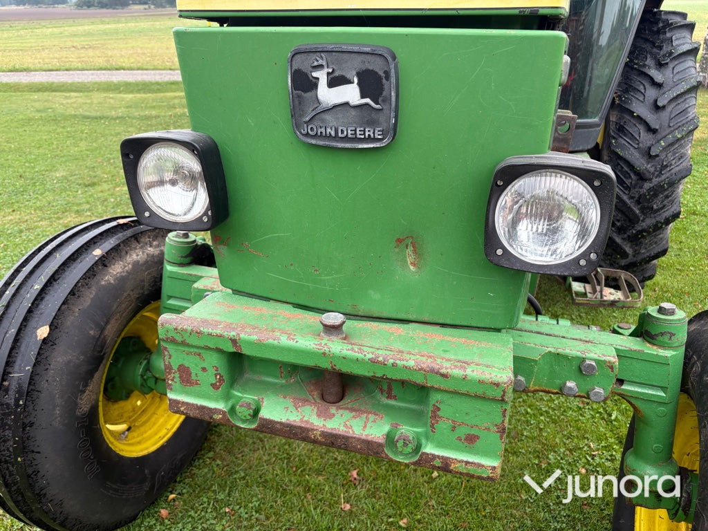 Traktor John Deere 2250 - جرار: صورة 4 Traktor John Deere 2250 - جرار: صورة 4