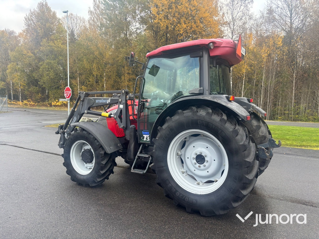 Traktor - Mc-Cormick C100 Max med lastare - جرار: صورة 3 Traktor - Mc-Cormick C100 Max med lastare - جرار: صورة 3