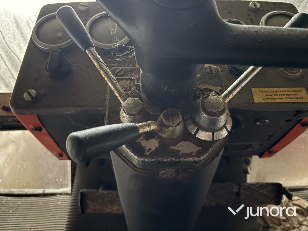 جرار Traktor - Ursus 385 DE LUXE: صورة 23