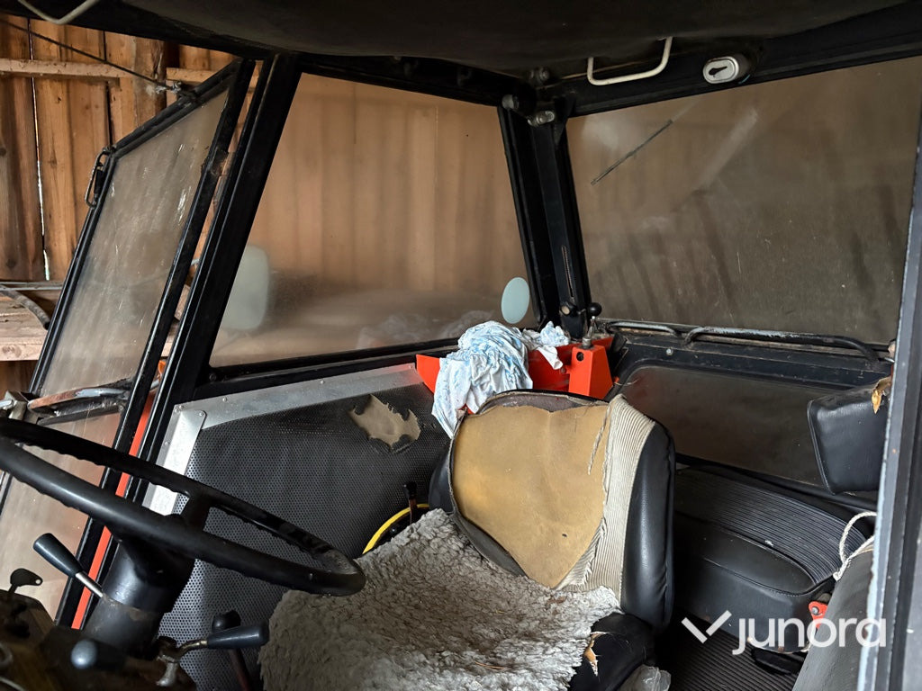 جرار Traktor - Ursus 385 DE LUXE: صورة 14