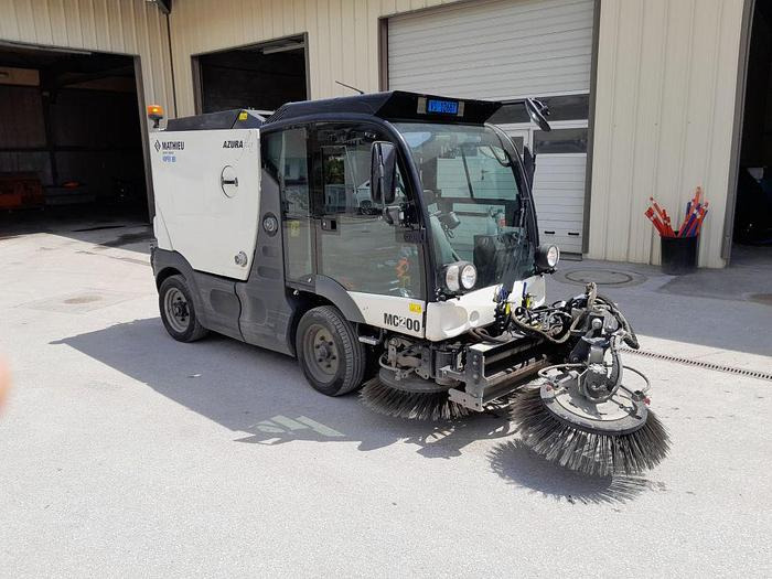 Mathieu Azura MC200 - سياره كنس شوارع: صورة 1 Mathieu Azura MC200 - سياره كنس شوارع: صورة 1