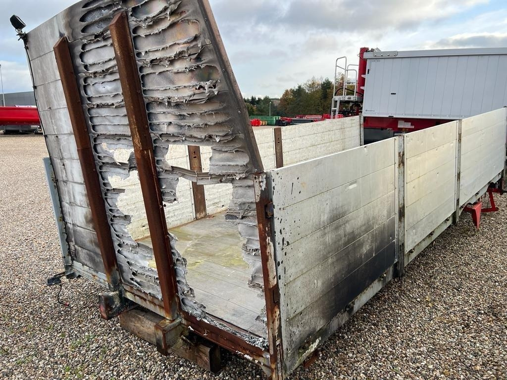 6300 mm - plads til bagmonteret kran - جسم الشاحنة المسطحة: صورة 4 6300 mm - plads til bagmonteret kran - جسم الشاحنة المسطحة: صورة 4