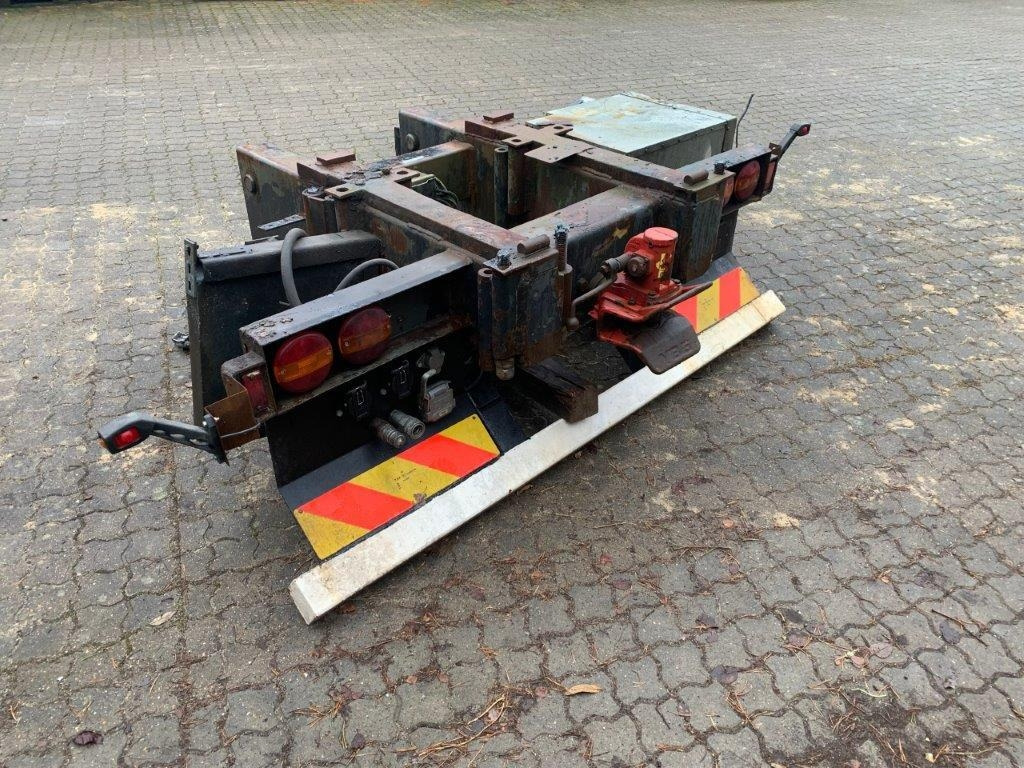 HMF 20,5 T-M kran konsol med træktravers - هيكل السيارة الخارجية - شاحنة: صورة 1 HMF 20,5 T-M kran konsol med træktravers - هيكل السيارة الخارجية - شاحنة: صورة 1