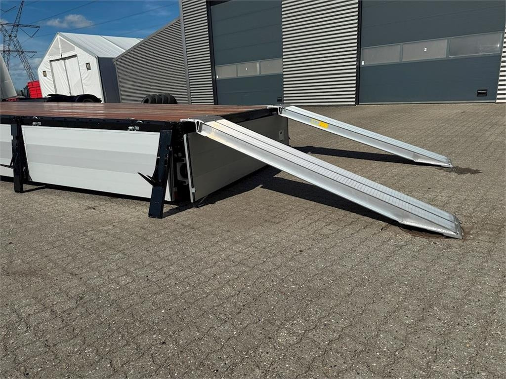 Hangler 3-aks kærre alu-sider + alu-ramper  - مقطورات مسطحة: صورة 4 Hangler 3-aks kærre alu-sider + alu-ramper  - مقطورات مسطحة: صورة 4