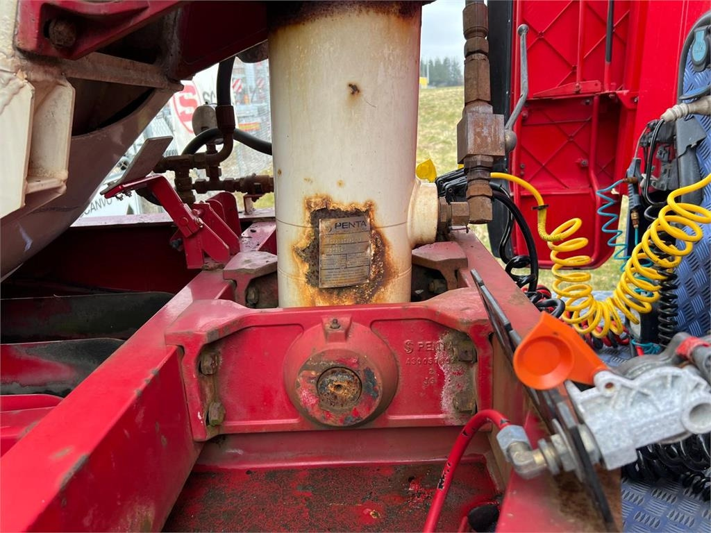 نصف مقطورة صهريج Interconsult 64m3 STRT1-64CA med tip: صورة 8 نصف مقطورة صهريج Interconsult 64m3 STRT1-64CA med tip: صورة 8