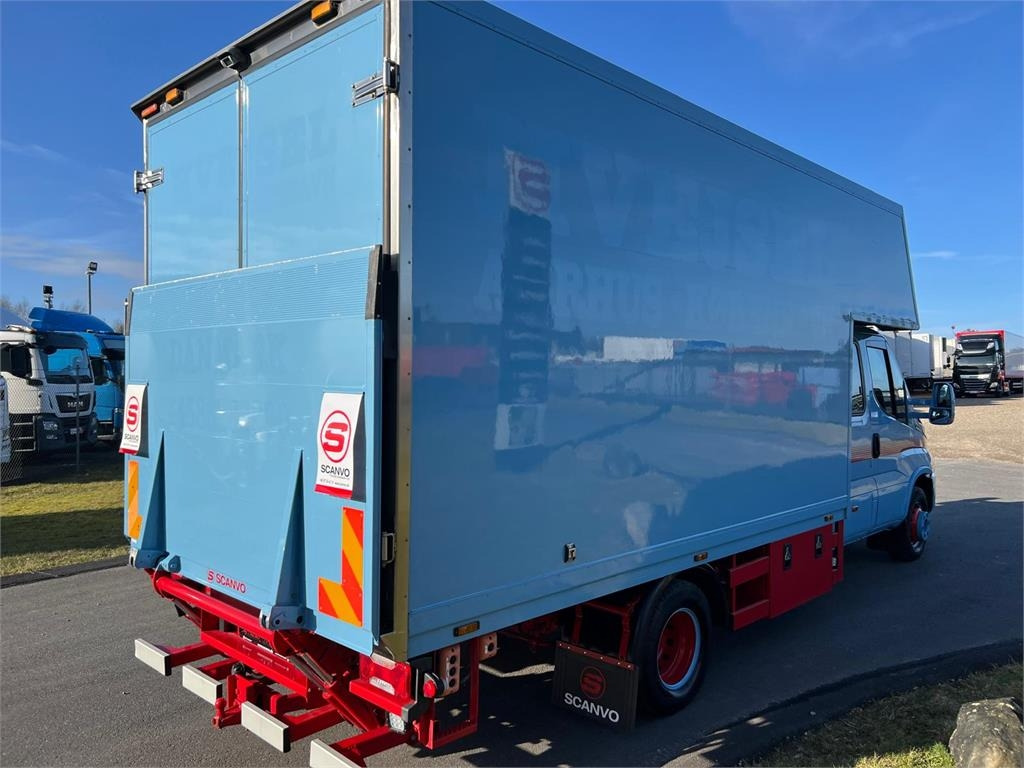 Iveco Daily 70C18 - dobbelt cab - شاحنة صندوقية: صورة 3 Iveco Daily 70C18 - dobbelt cab - شاحنة صندوقية: صورة 3