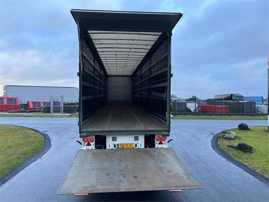 MTDK CI200 - 13,6 mtr - lodretstående lift - نصف مقطورة بستائر جانبية: صورة 3 MTDK CI200 - 13,6 mtr - lodretstående lift - نصف مقطورة بستائر جانبية: صورة 3