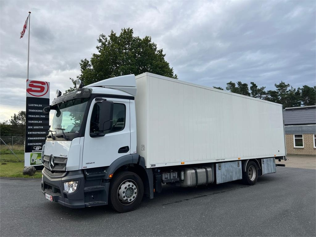 Mercedes-Benz Antos 1824 LnR - شاحنة صندوقية: صورة 3 Mercedes-Benz Antos 1824 LnR - شاحنة صندوقية: صورة 3