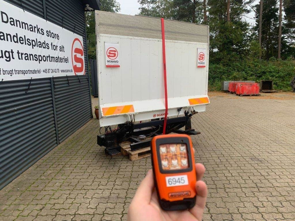 Palfinger 1000kg lodretstående - رافعة خلفية: صورة 1 Palfinger 1000kg lodretstående - رافعة خلفية: صورة 1