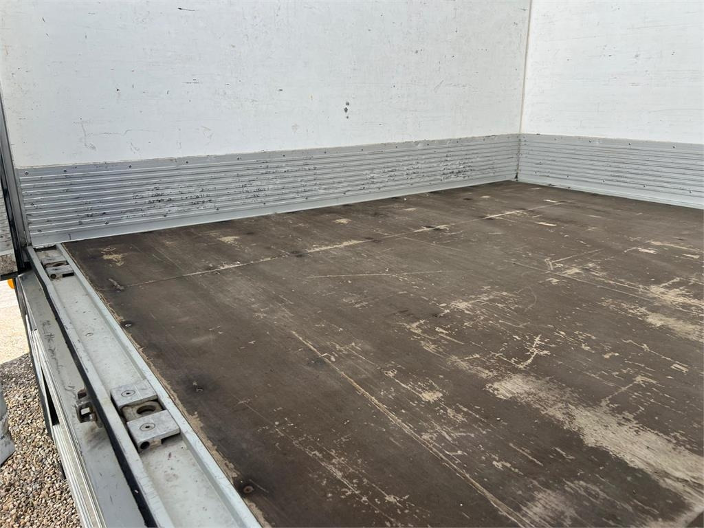 Volvo FE320 18 ton - شاحنة ذات مبرد: صورة 5 Volvo FE320 18 ton - شاحنة ذات مبرد: صورة 5