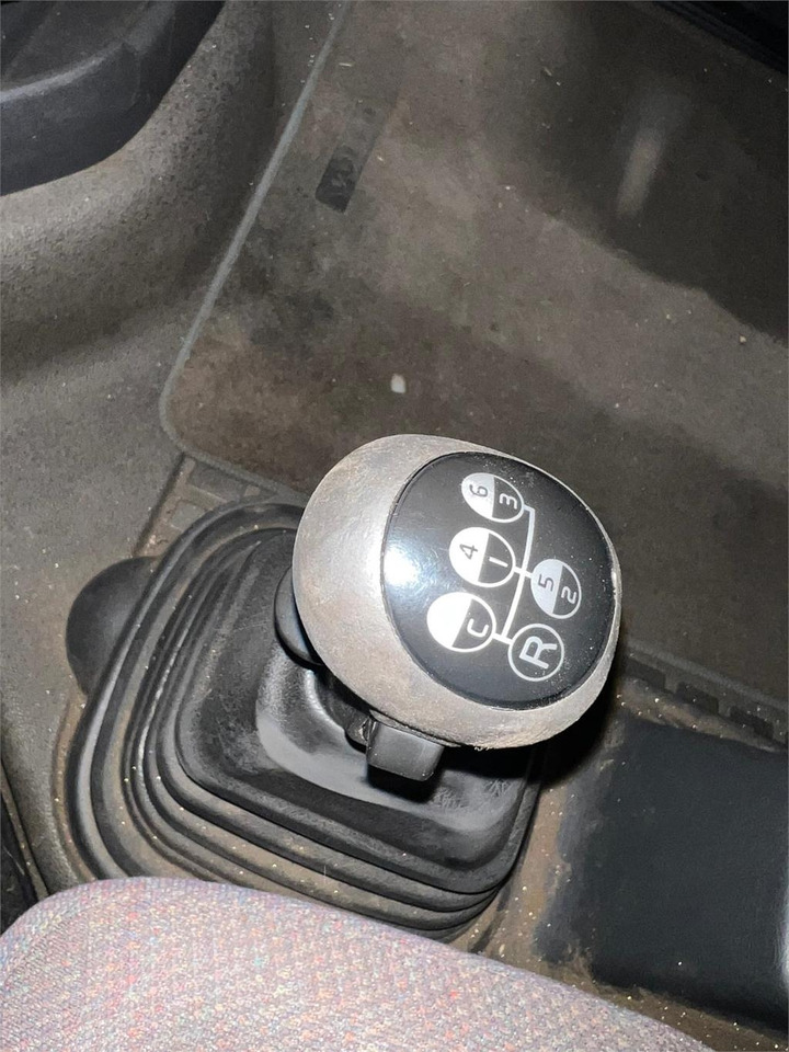 Volvo FH12-420 - شاحنة لودر انزلاقي: صورة 3 Volvo FH12-420 - شاحنة لودر انزلاقي: صورة 3