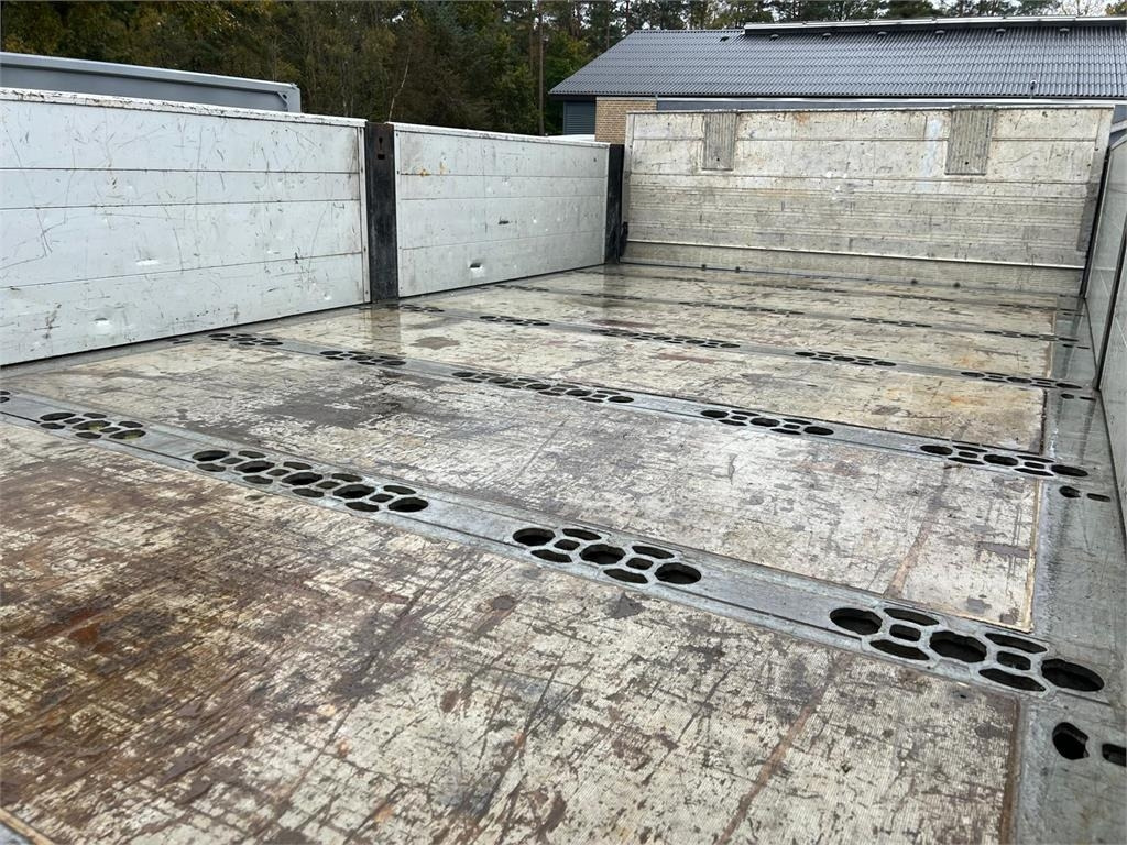 شاحنة كرين Volvo FL 280 - HMF 1620K6: صورة 16 شاحنة كرين Volvo FL 280 - HMF 1620K6: صورة 16