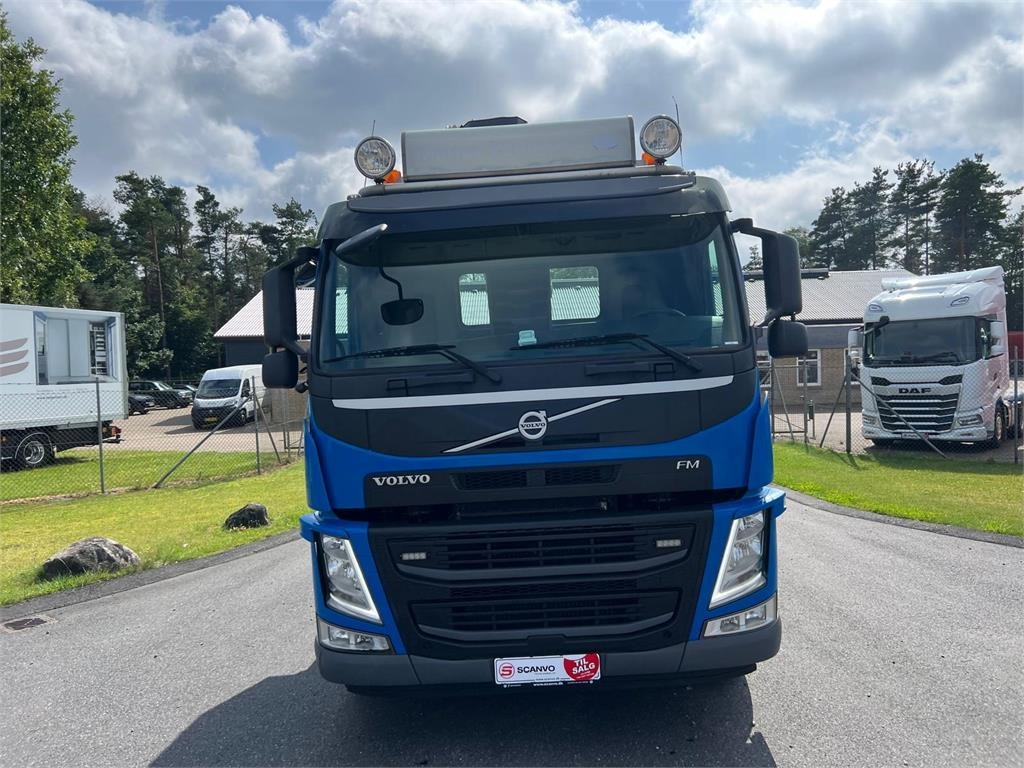 Volvo FM460 - Hiab 302EP 5 kran - شاحنة لودر انزلاقي: صورة 4 Volvo FM460 - Hiab 302EP 5 kran - شاحنة لودر انزلاقي: صورة 4