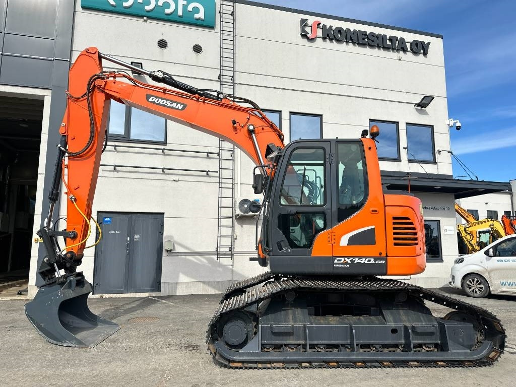 Doosan DX 140 LCR-5 metsäalusta - حفار زاحف: صورة 1 Doosan DX 140 LCR-5 metsäalusta - حفار زاحف: صورة 1