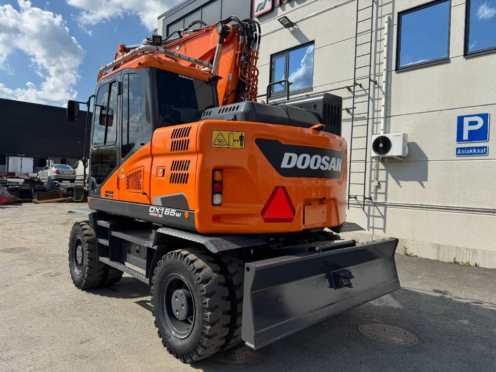 Doosan DX165W-5 PYÖRITTÄJÄLLÄ - حفار ذو عجلات: صورة 3 Doosan DX165W-5 PYÖRITTÄJÄLLÄ - حفار ذو عجلات: صورة 3