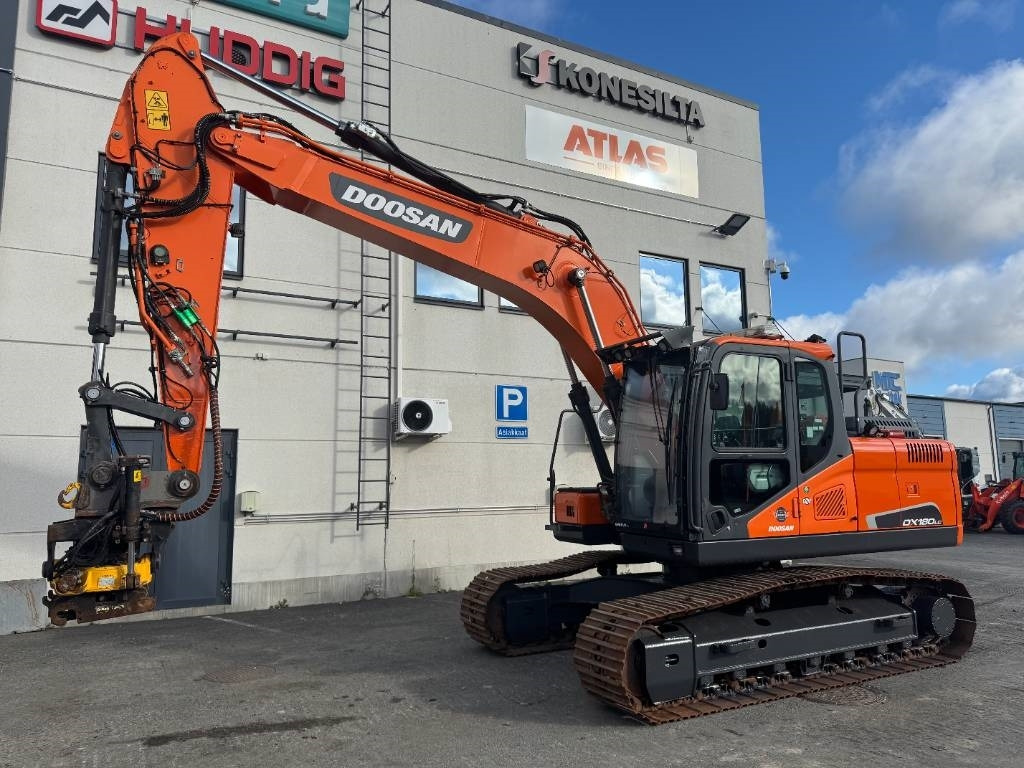 Doosan DX180LC-5 PYÖRITTÄJÄLLÄ - حفار زاحف: صورة 2 Doosan DX180LC-5 PYÖRITTÄJÄLLÄ - حفار زاحف: صورة 2