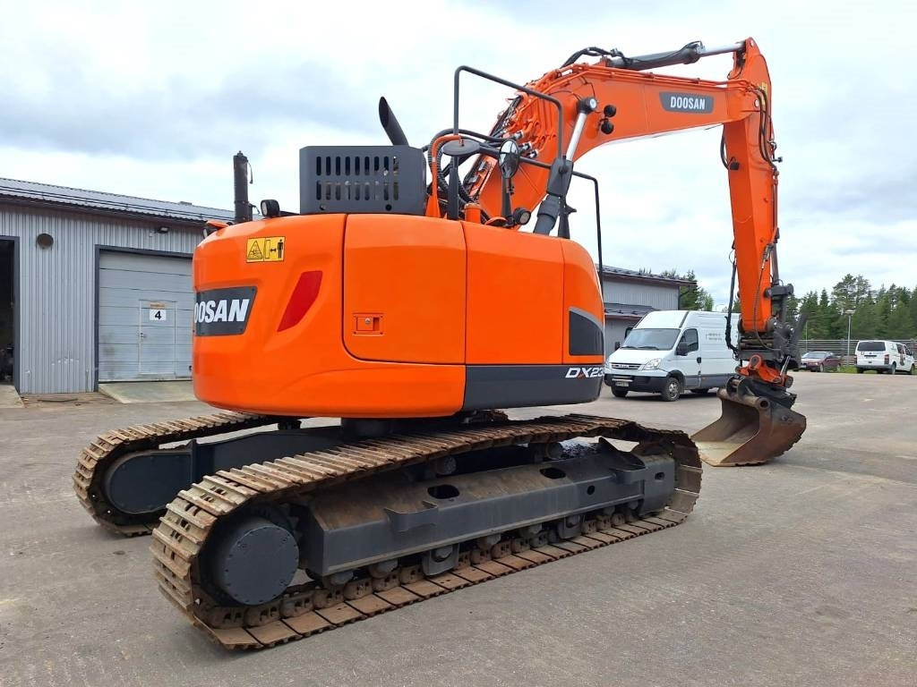 Doosan MYYTY! SOLD! DX235LCR-5 PYÖRITTÄJÄ - حفار زاحف: صورة 4 Doosan MYYTY! SOLD! DX235LCR-5 PYÖRITTÄJÄ - حفار زاحف: صورة 4