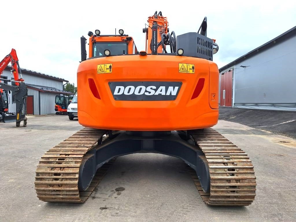 Doosan MYYTY! SOLD! DX235LCR-5 PYÖRITTÄJÄ - حفار زاحف: صورة 3 Doosan MYYTY! SOLD! DX235LCR-5 PYÖRITTÄJÄ - حفار زاحف: صورة 3