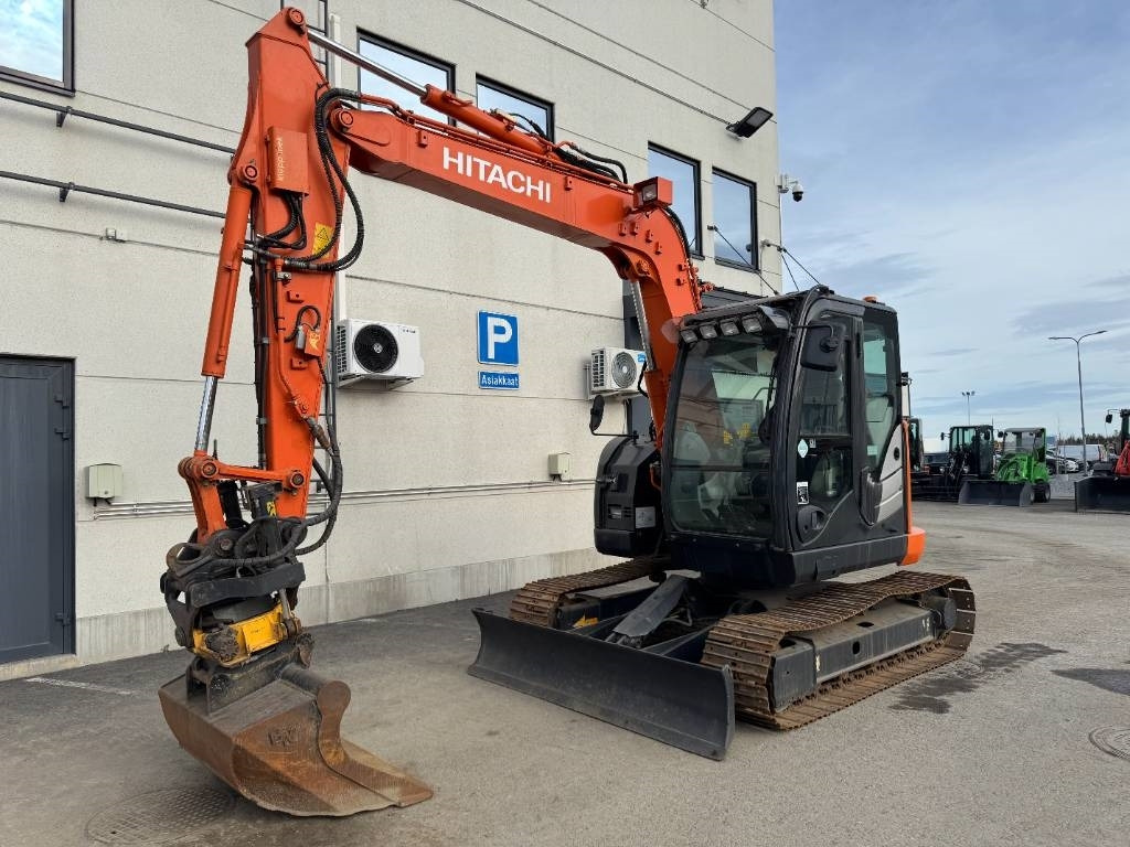 Hitachi ZX 85 US-5 Pyörittäjä, 3-Kauhaa - حفار صغير: صورة 2 Hitachi ZX 85 US-5 Pyörittäjä, 3-Kauhaa - حفار صغير: صورة 2