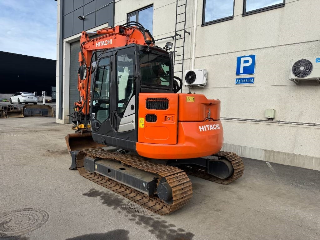 Hitachi ZX 85 US-5 Pyörittäjä, 3-Kauhaa - حفار صغير: صورة 3 Hitachi ZX 85 US-5 Pyörittäjä, 3-Kauhaa - حفار صغير: صورة 3