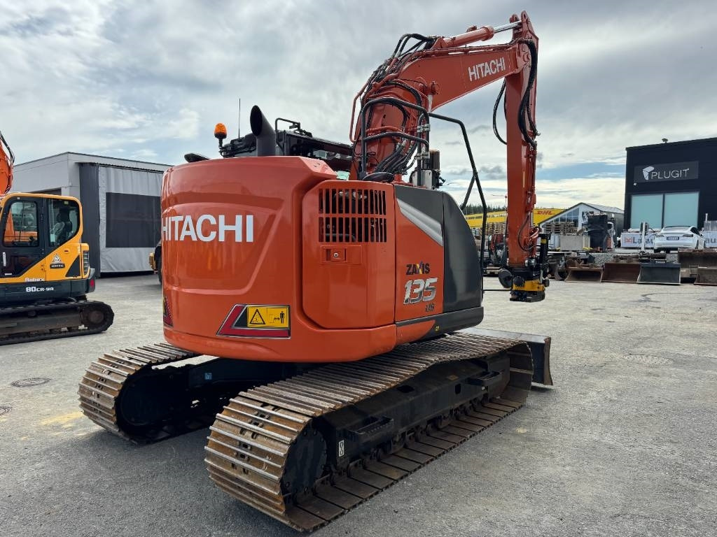 Hitachi ZX135USBL-7 PYÖRITTÄJÄLLÄ - حفار زاحف: صورة 5 Hitachi ZX135USBL-7 PYÖRITTÄJÄLLÄ - حفار زاحف: صورة 5
