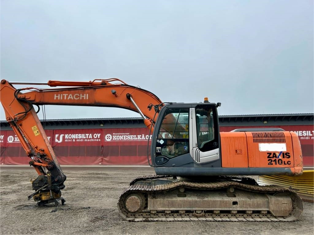 Hitachi ZX210LC-3 - حفار زاحف: صورة 1 Hitachi ZX210LC-3 - حفار زاحف: صورة 1