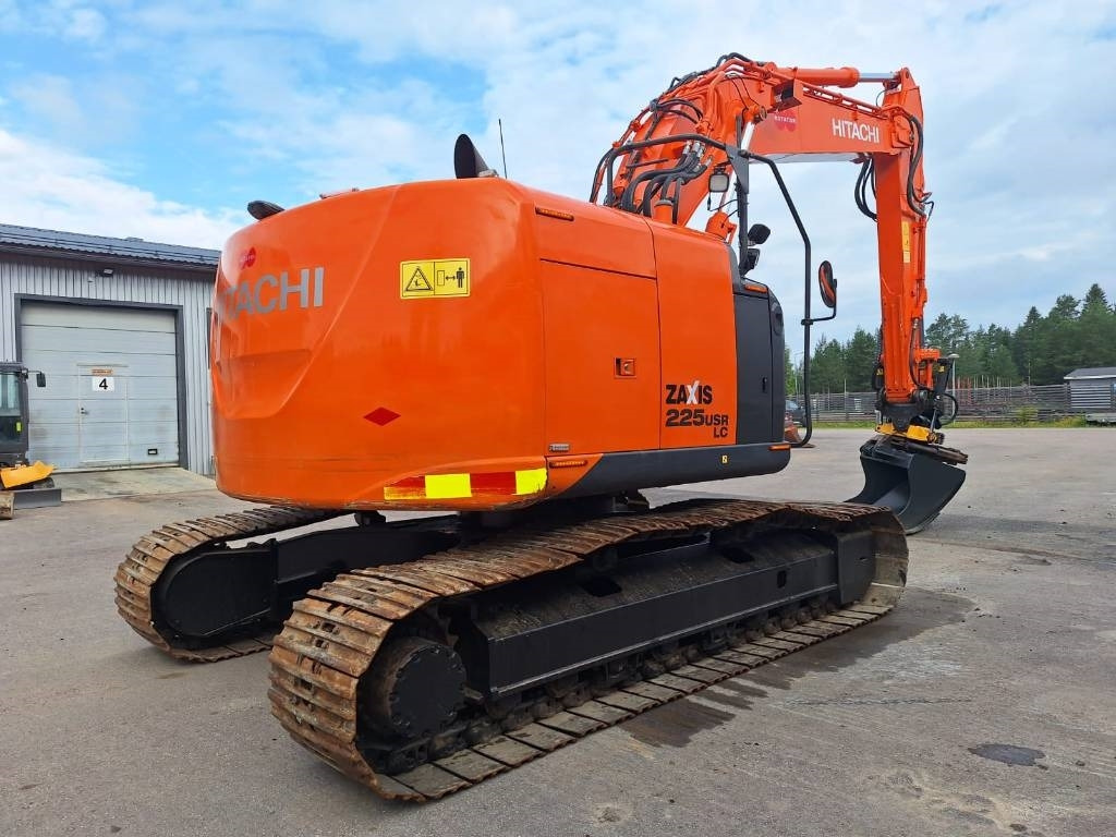Hitachi ZX225USLC-5 PYÖRITTÄJÄLLÄ - حفار زاحف: صورة 4 Hitachi ZX225USLC-5 PYÖRITTÄJÄLLÄ - حفار زاحف: صورة 4