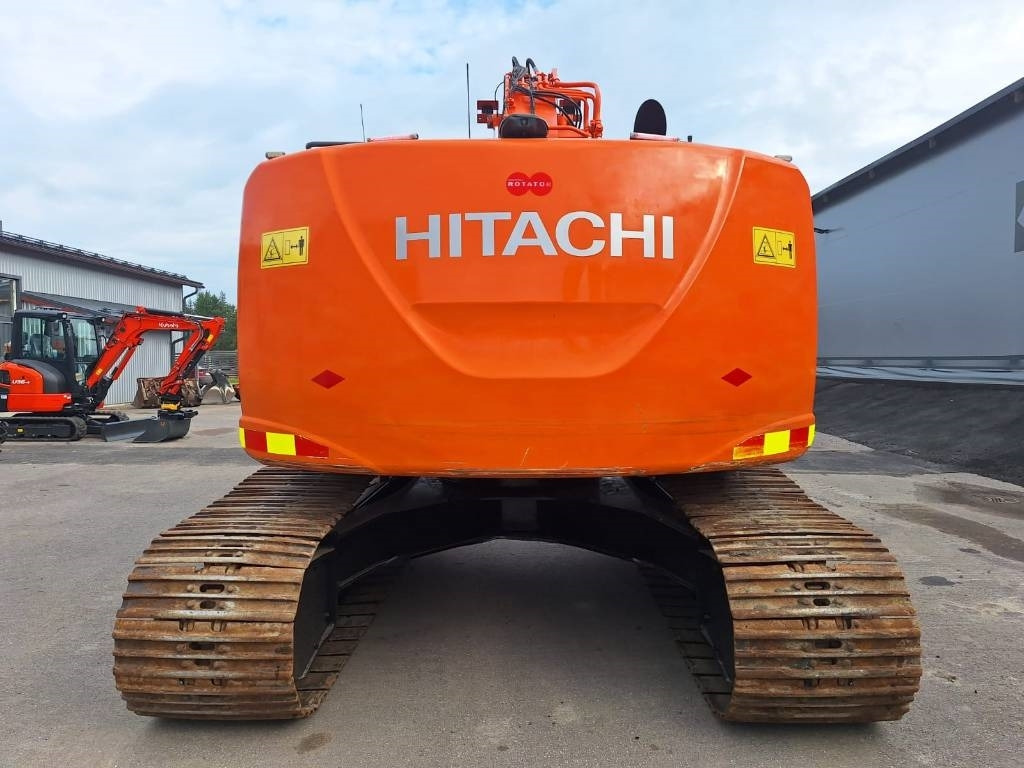 Hitachi ZX225USLC-5 PYÖRITTÄJÄLLÄ - حفار زاحف: صورة 3 Hitachi ZX225USLC-5 PYÖRITTÄJÄLLÄ - حفار زاحف: صورة 3