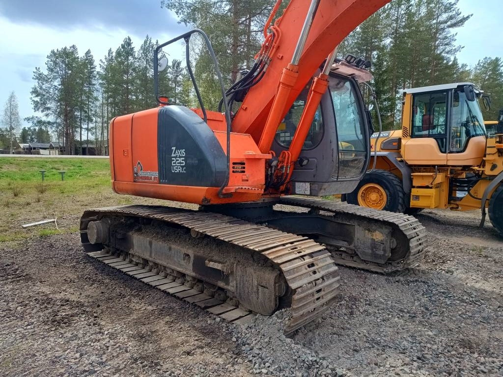 Hitachi ZX225USR KALLISTAJALLA - حفار زاحف: صورة 5 Hitachi ZX225USR KALLISTAJALLA - حفار زاحف: صورة 5