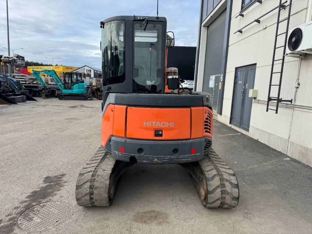 Hitachi ZX50U-2 PYÖRITTÄJÄLLÄ - حفار صغير: صورة 4 Hitachi ZX50U-2 PYÖRITTÄJÄLLÄ - حفار صغير: صورة 4