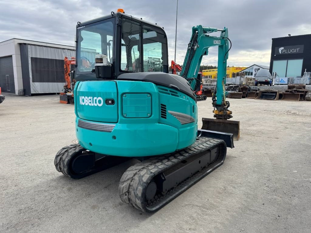 Kobelco SK45SRX-6 Pyörittäjä pihdeillä - حفار صغير: صورة 5 Kobelco SK45SRX-6 Pyörittäjä pihdeillä - حفار صغير: صورة 5