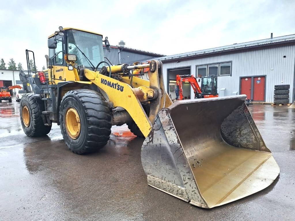 Komatsu MYYTY! SOLD! WA380-5H RASVARI  - اللودر بعجل: صورة 5 Komatsu MYYTY! SOLD! WA380-5H RASVARI  - اللودر بعجل: صورة 5