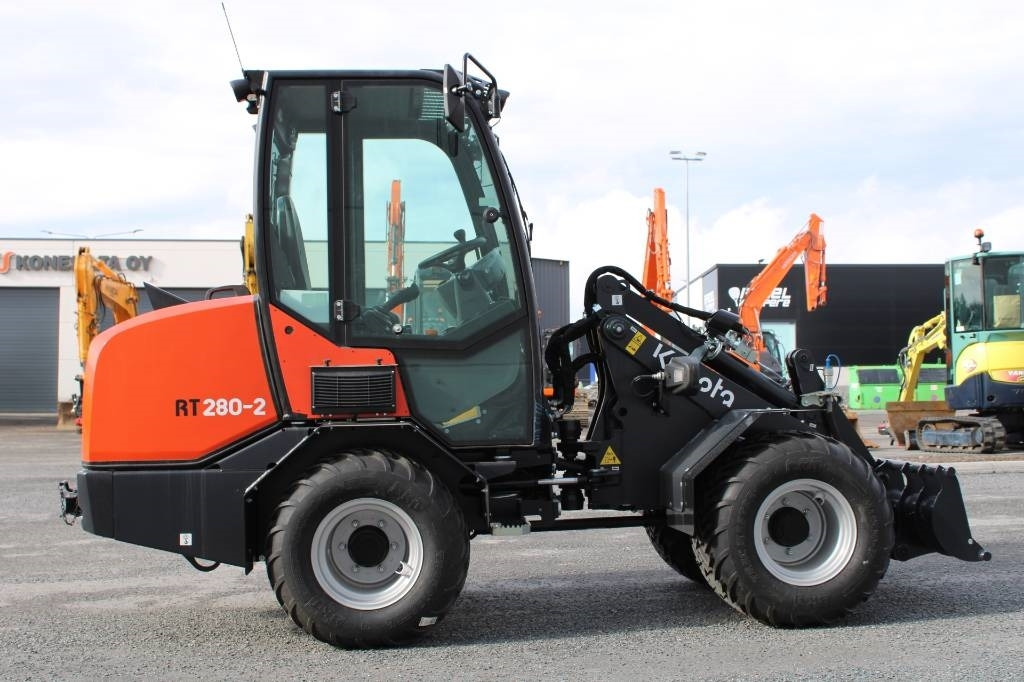 Kubota RT280-2 UUSI - لودر مفصلي صغير: صورة 5 Kubota RT280-2 UUSI - لودر مفصلي صغير: صورة 5