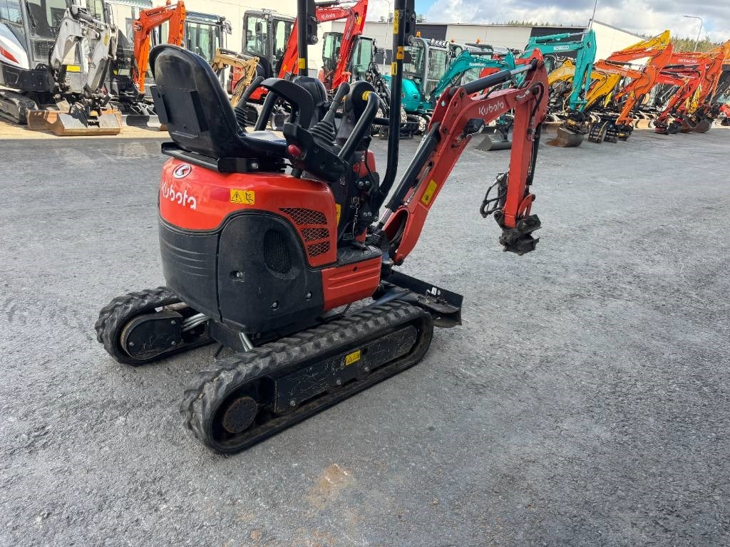 Kubota U 10-3 Kallistuva pikakiinnike - حفار صغير: صورة 5 Kubota U 10-3 Kallistuva pikakiinnike - حفار صغير: صورة 5