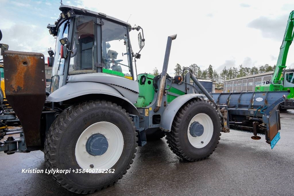 Lännen 8600E ENGCON S45 - لودر ذو محراث خلفي/ باكهو: صورة 5 Lännen 8600E ENGCON S45 - لودر ذو محراث خلفي/ باكهو: صورة 5