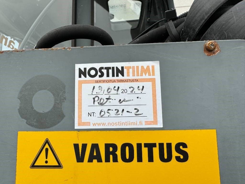 لودر ذو محراث خلفي/ باكهو Lännen 8600E PYÖRITTÄJÄ, NOSTIN YM.: صورة 14