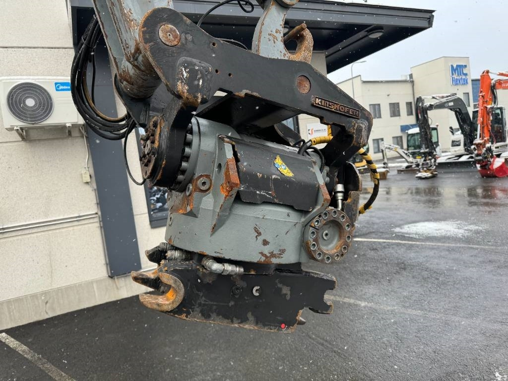 لودر ذو محراث خلفي/ باكهو Lännen 8600E PYÖRITTÄJÄ, NOSTIN YM.: صورة 12