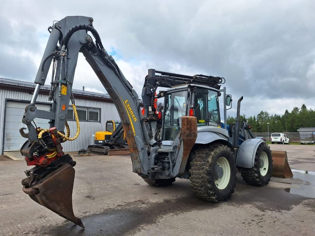 Lännen 8600G NOSTIN, HENKILÖKORI, PYÖRITTÄJÄ YM. - لودر ذو محراث خلفي/ باكهو: صورة 3 Lännen 8600G NOSTIN, HENKILÖKORI, PYÖRITTÄJÄ YM. - لودر ذو محراث خلفي/ باكهو: صورة 3