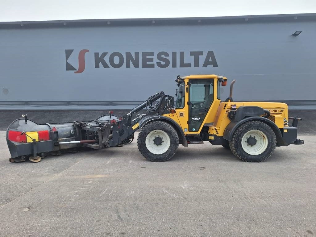 Lundberg 6240 AURA JA HARJA  - اللودر بعجل: صورة 1 Lundberg 6240 AURA JA HARJA  - اللودر بعجل: صورة 1