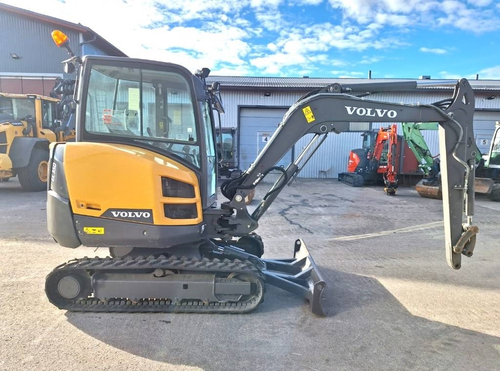 Volvo EC35D HIENO KUNTO - حفار صغير: صورة 5 Volvo EC35D HIENO KUNTO - حفار صغير: صورة 5