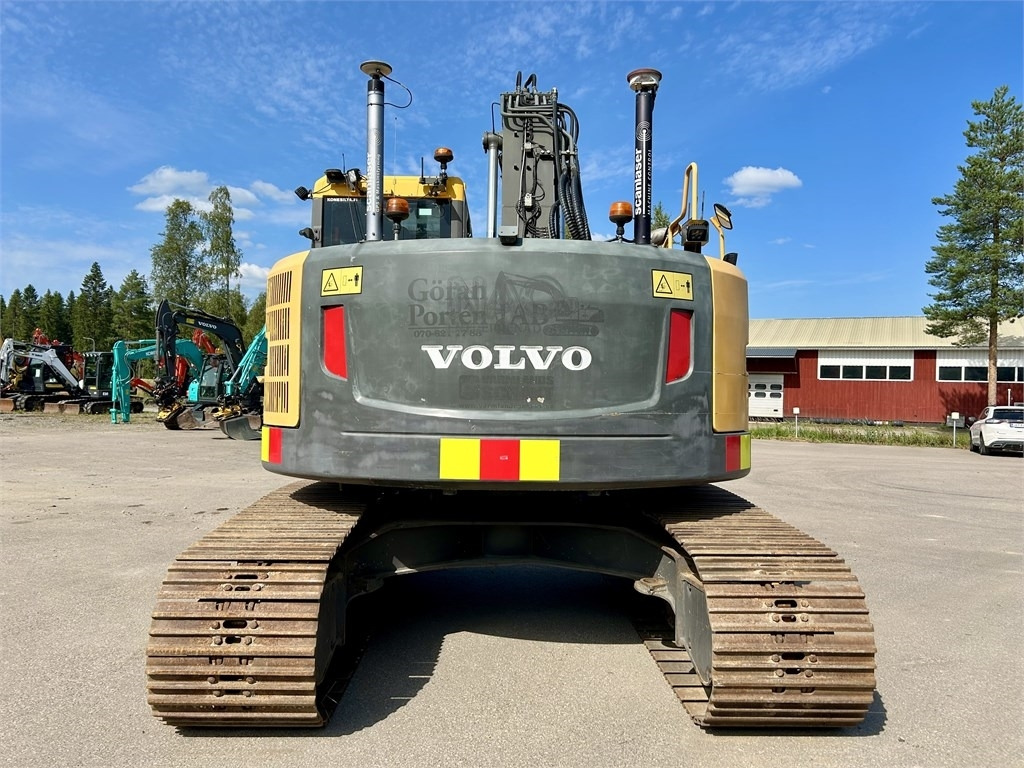 Volvo ECR235CL PYÖRITTÄJÄ, 3D-LAITTEET - حفار زاحف: صورة 4 Volvo ECR235CL PYÖRITTÄJÄ, 3D-LAITTEET - حفار زاحف: صورة 4