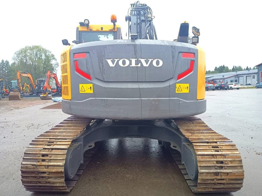 Volvo ECR235DL PYÖRITTÄJÄLLÄ - حفار زاحف: صورة 4 Volvo ECR235DL PYÖRITTÄJÄLLÄ - حفار زاحف: صورة 4