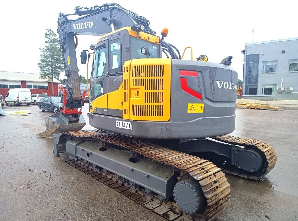 Volvo ECR235DL PYÖRITTÄJÄLLÄ - حفار زاحف: صورة 3 Volvo ECR235DL PYÖRITTÄJÄLLÄ - حفار زاحف: صورة 3