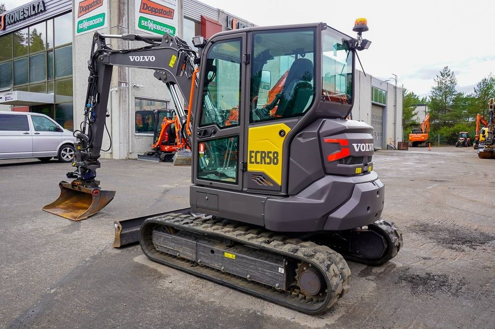Volvo ECR58F EX-DEMO - حفار صغير: صورة 2 Volvo ECR58F EX-DEMO - حفار صغير: صورة 2