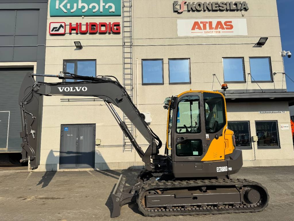 Volvo ECR88D PRO VÄHÄN AJETTU - حفار صغير: صورة 1 Volvo ECR88D PRO VÄHÄN AJETTU - حفار صغير: صورة 1